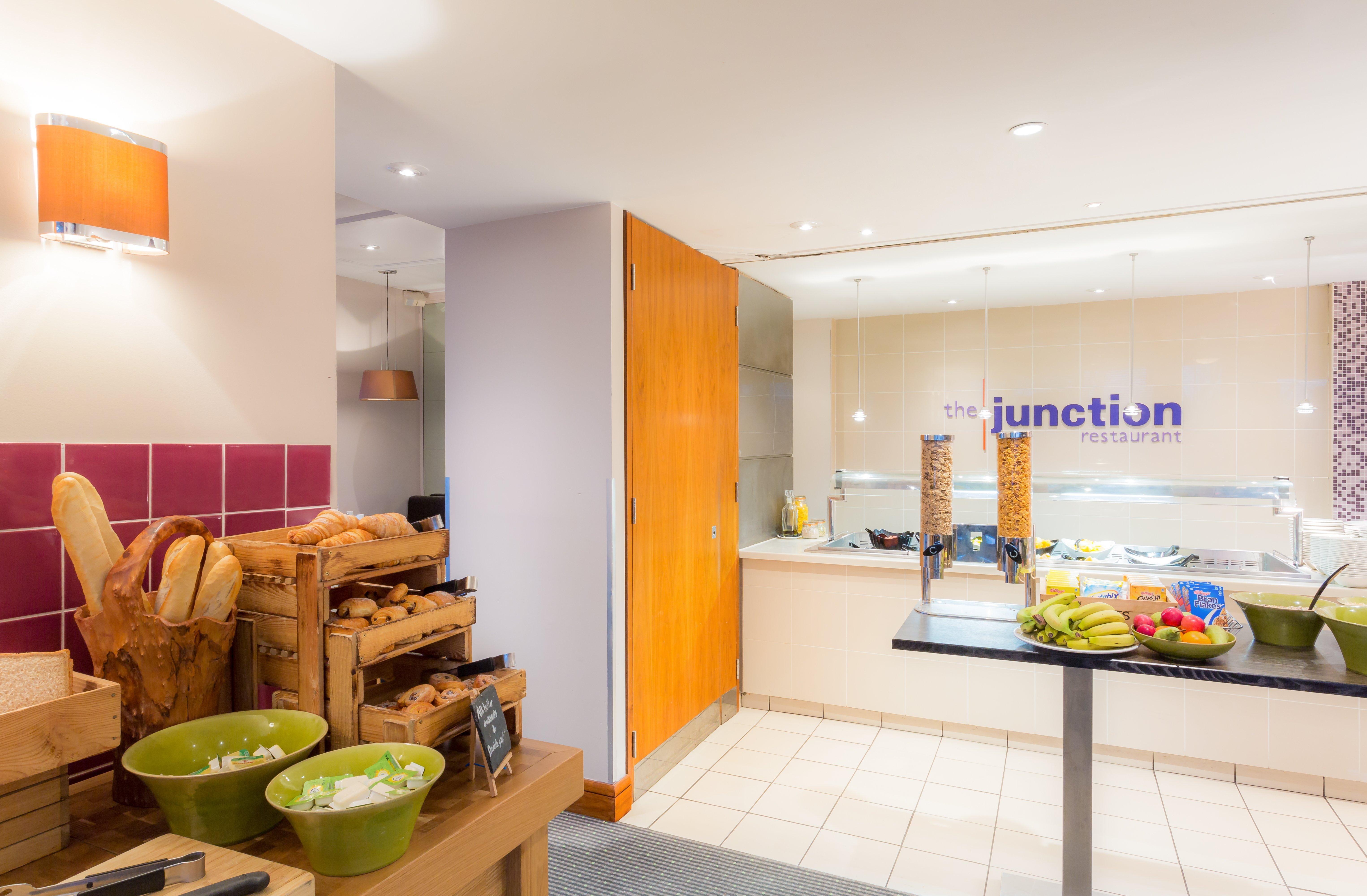 Holiday Inn Cambridge By Ihg Girton  Eksteriør billede